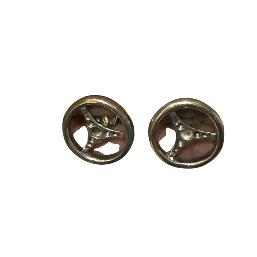 Two pairs of Elegant Black and Silver Cufflinks Set. Both is sliver ,925 stamps